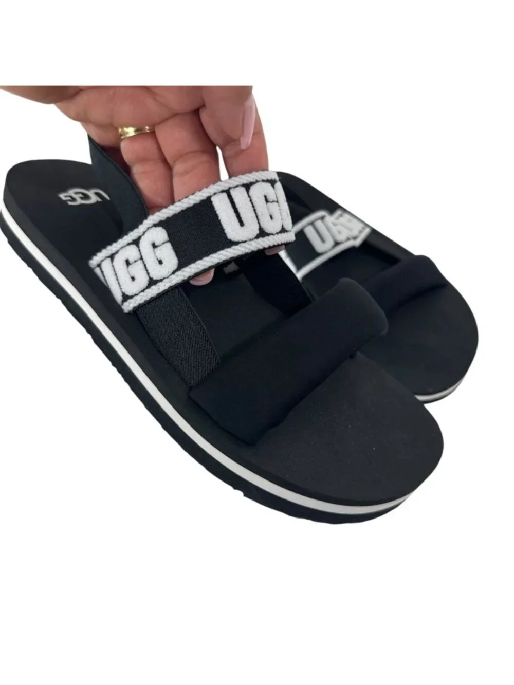 UGG Girls Zuma Sling Sport Sandals Black/White SZ 3 Lightweight Elastic Straps